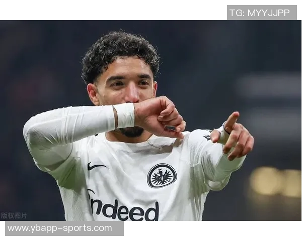 德天空报道法兰克福高层未考虑解雇托普默勒将失利责任归于球员表现